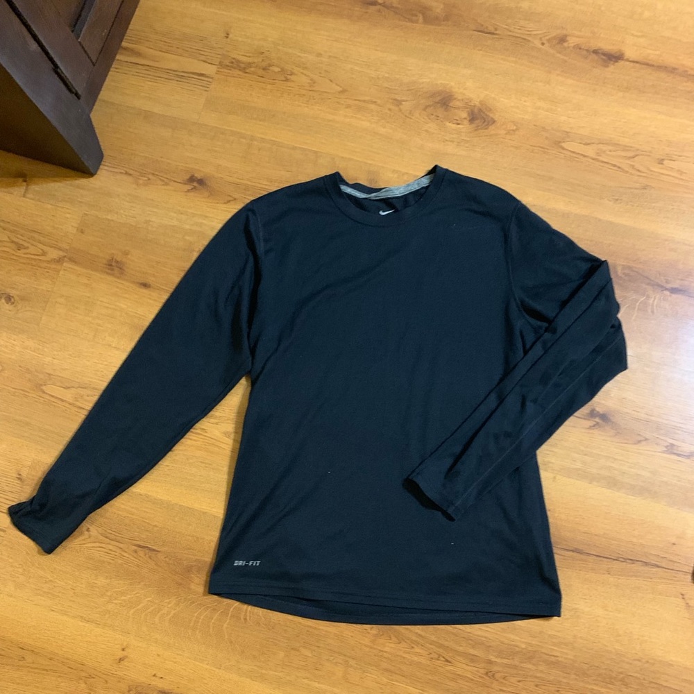 Men’s Nike Dri Fit longsleeve top